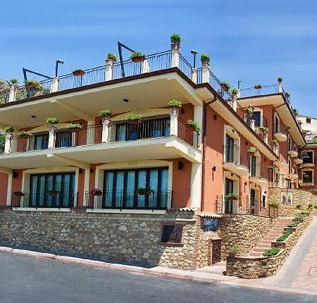 Agostiniana Hotel Santa Teresa Di Riva Exterior foto